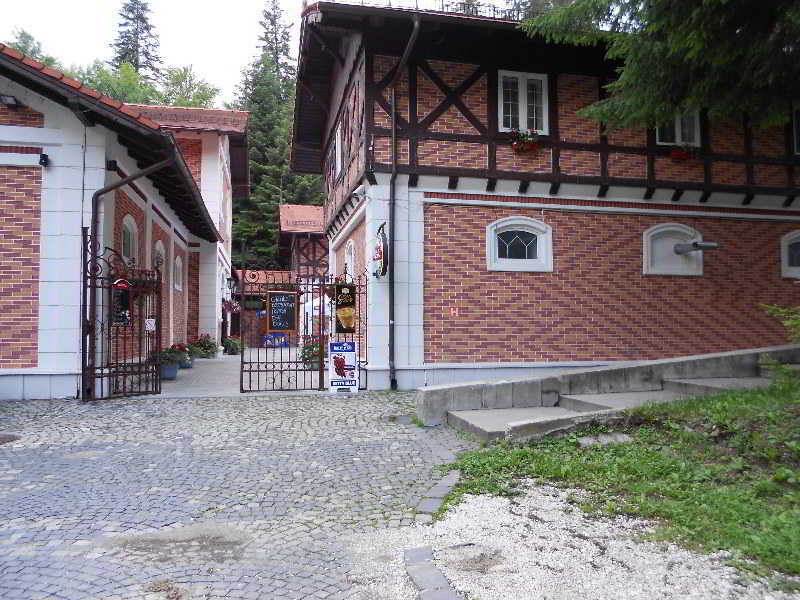 Hotel Bastion Sinaia Exterior photo